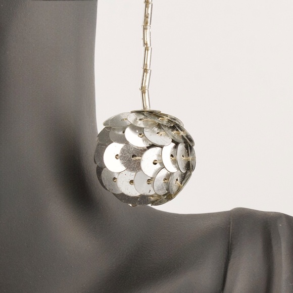 Vintage Retro Mod Long Dangle Earrings Silver Tone Sequin Ball - Picture 3 of 5